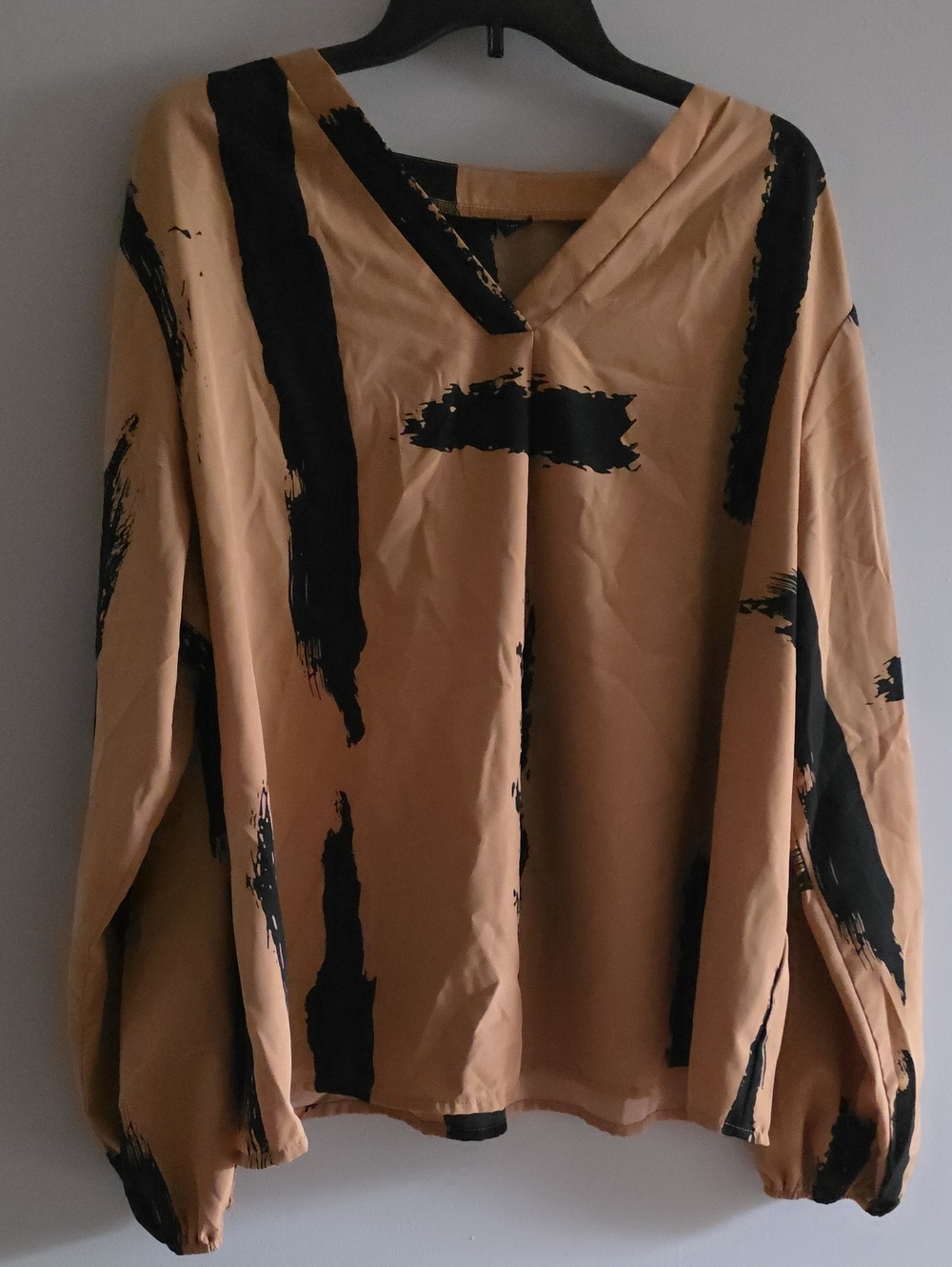 SHEIN Curve Tan and Black Garment with Label